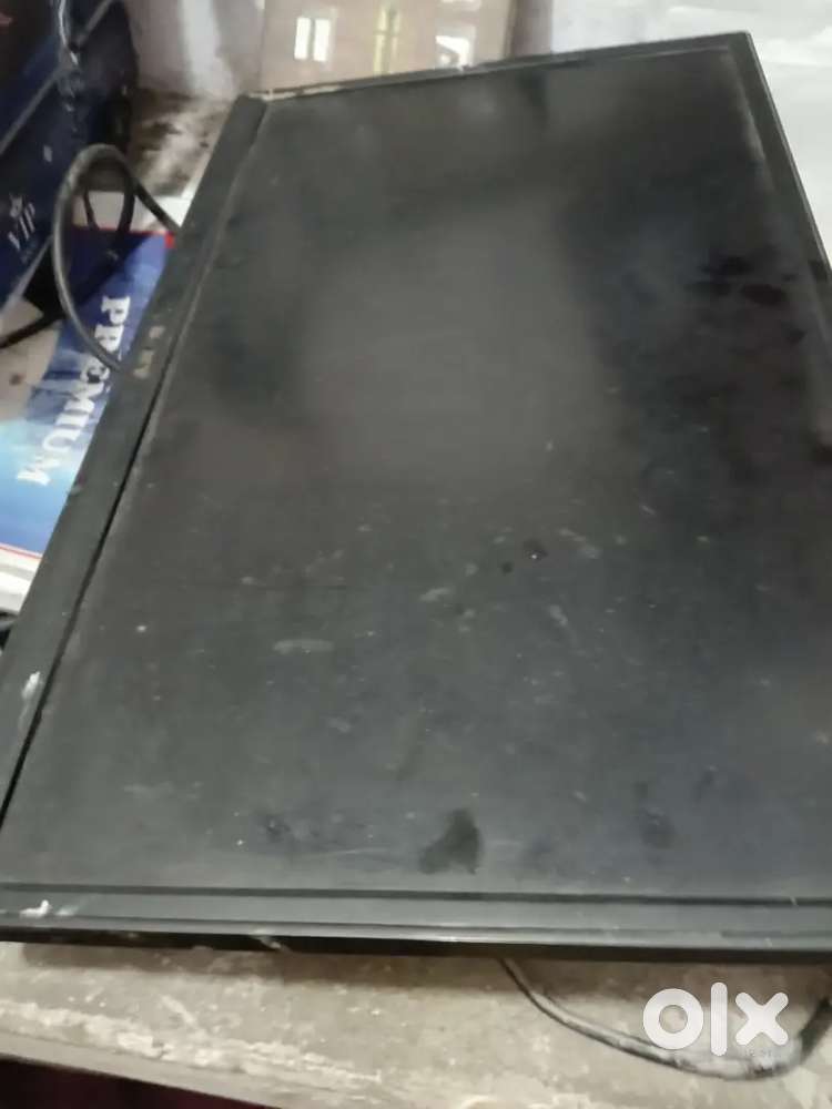 24 inch Sony Bravia led available.Chalu nhi h.
