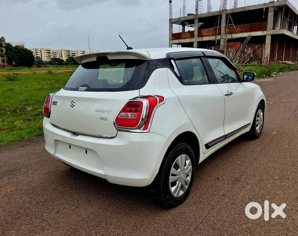 Maruti Suzuki Swift Vxi + Manual, 2019, Petrol