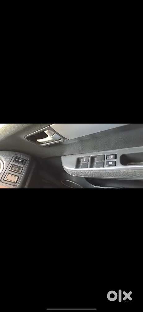 Maruti Suzuki Swift 2011 Petrol 77000 Km Driven