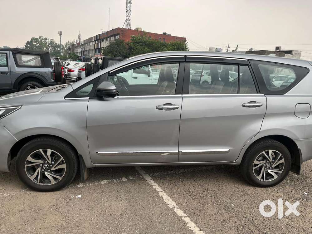 Toyota Innova Crysta [2020-ongoing] 2.4 Gx At 7 Str, 2021, Diesel