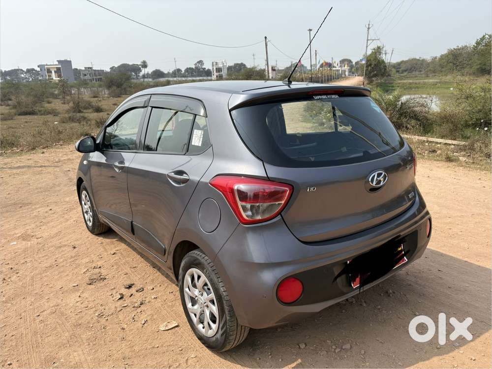 Hyundai Grand I10 1.2 Kappa Sportz Option, 2017, Cng & Hybrids