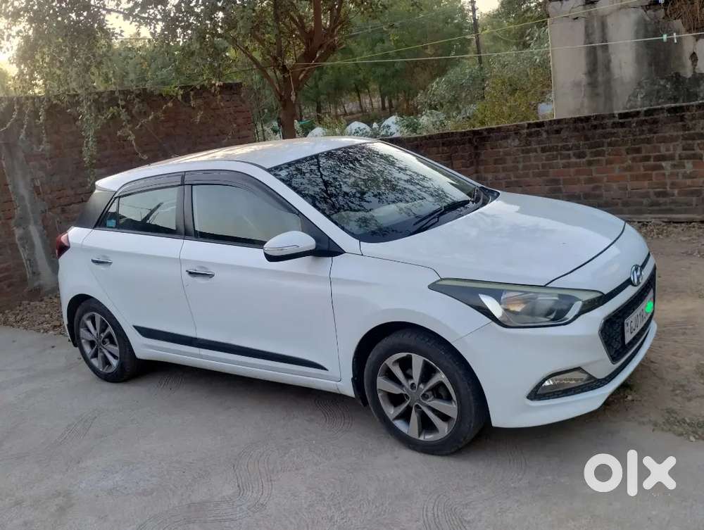 Hyundai I20 2015 Cng & Hybrids Well Maintained..