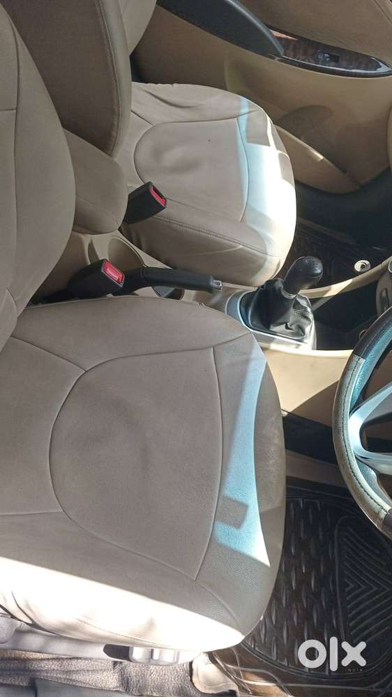 Hyundai Petrol Verna Car