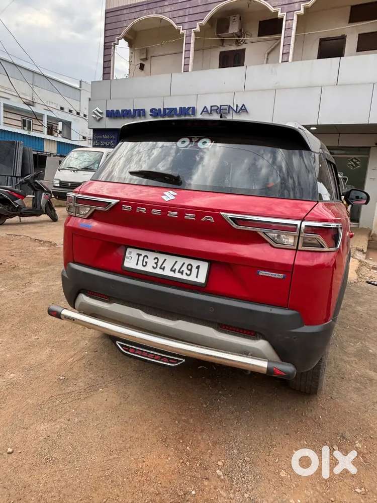 Maruti Suzuki Brezza 2024 Petrol Well Maintained