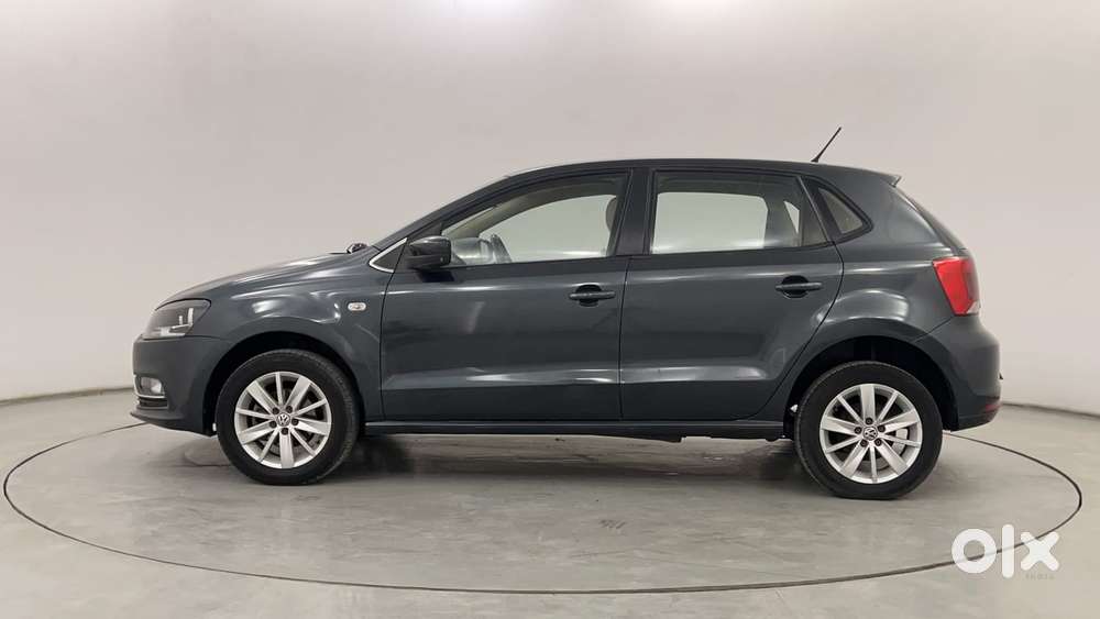 Volkswagen Polo Petrol Highline 1.2l, 2015, Petrol