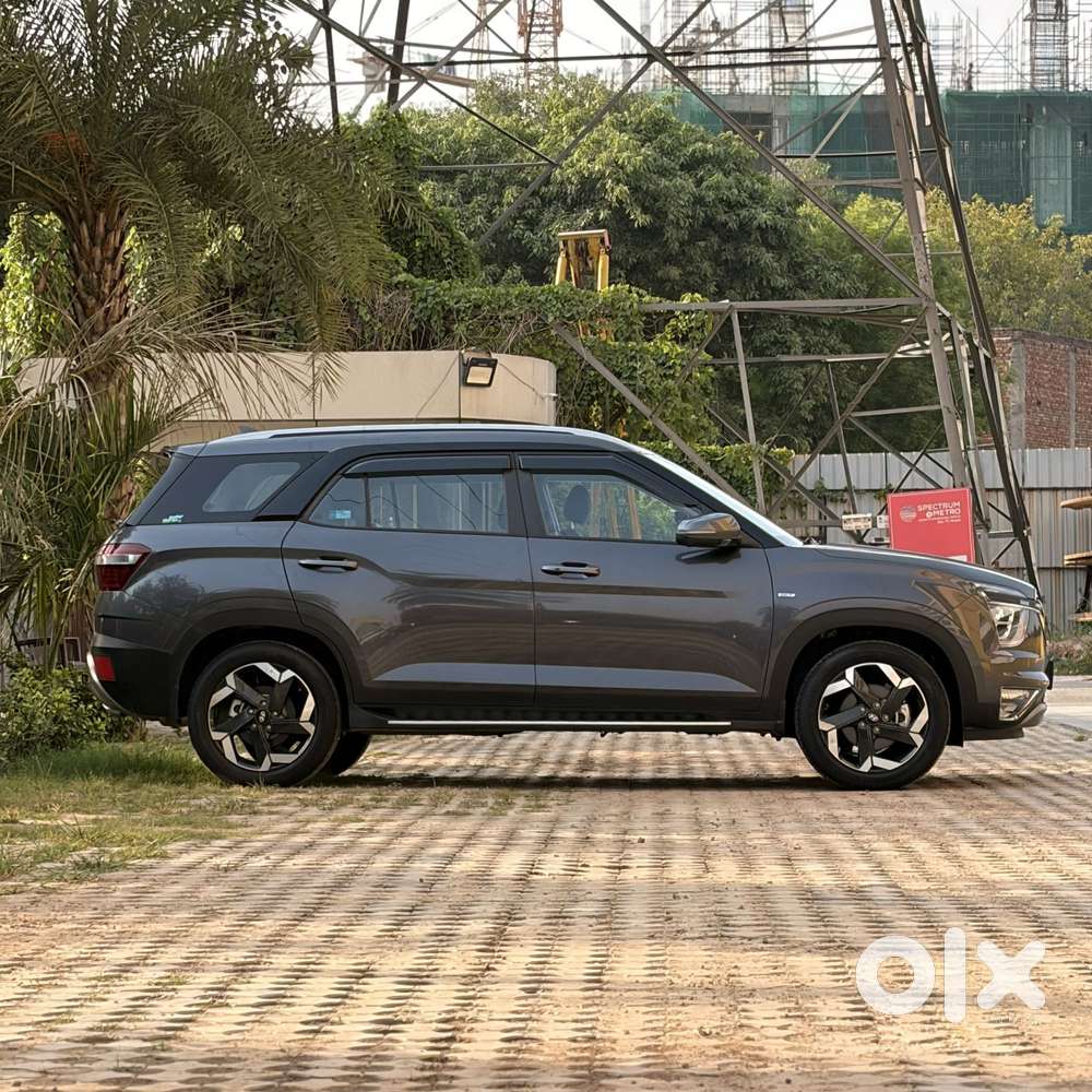 Hyundai Alcazar Platinum (o) 7 Str 1.5 Petrol Dct, 2023, Petrol