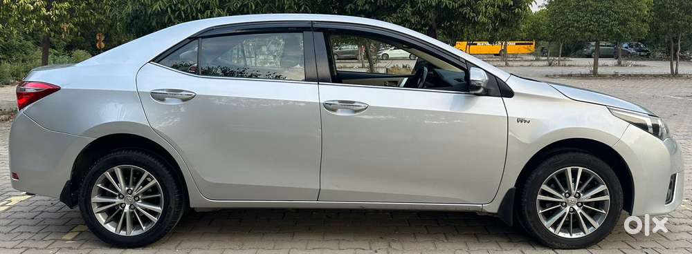 Toyota Corolla Altis Vl At, 2015, Petrol