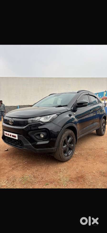 Tata Nexon Xz Plus (hs), 2022, Petrol