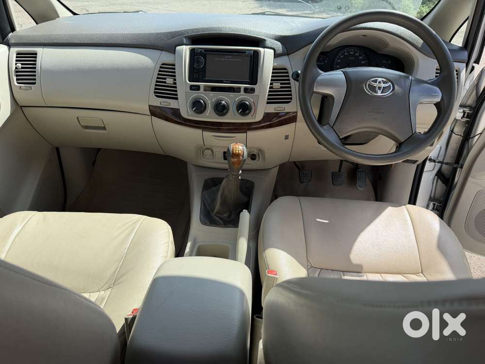 Toyota Innova 2.5 Gx 7 Seater Bs Iv, 2013, Diesel