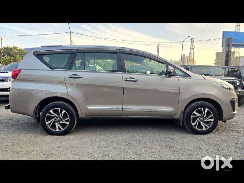 Toyota Innova Crysta 2.4 G Mt, 2021, Diesel
