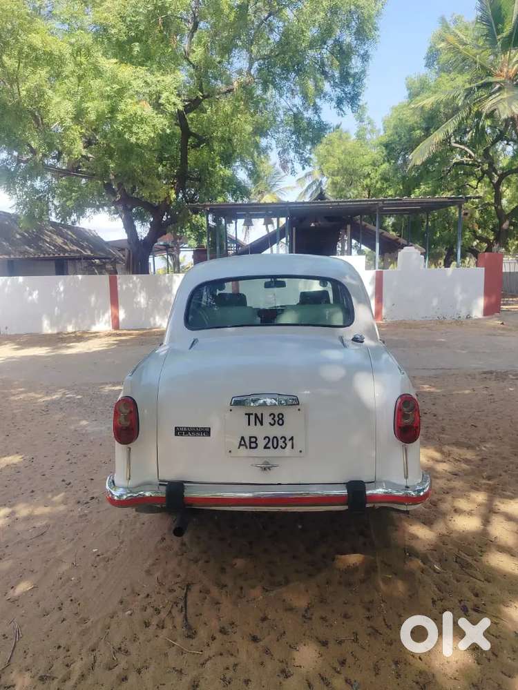 Ambassador Classic 2005 Car