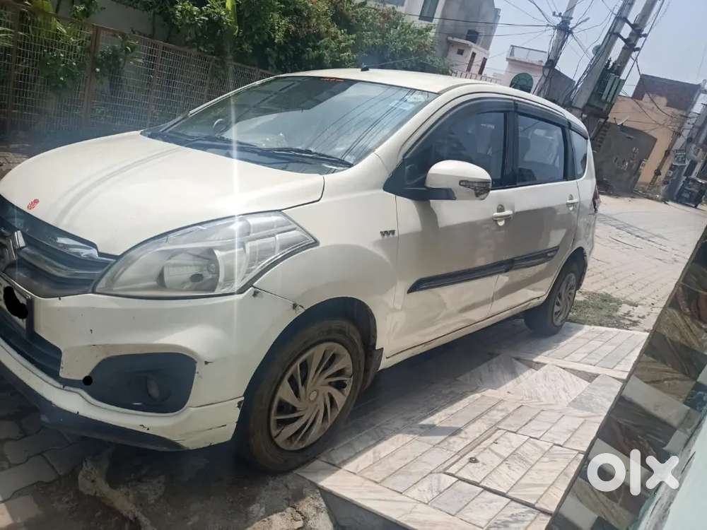 Maruti Suzuki White Ertiga 2016 Green Cng