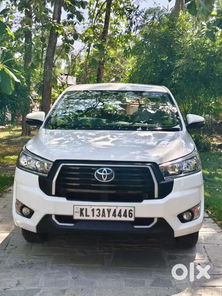 2024 Toyota Innova Crysta Gx Plus