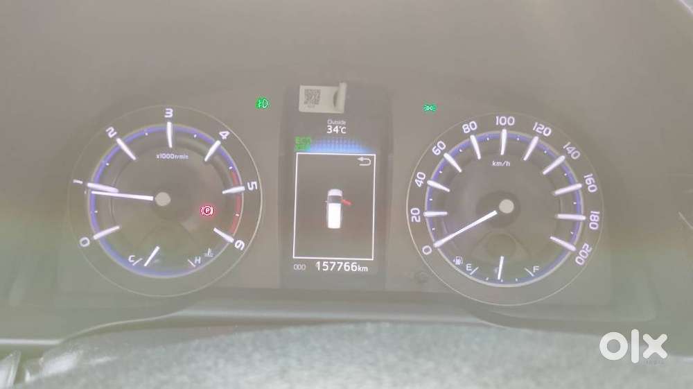 Toyota Innova Crysta 2.4 V, 2017, Diesel