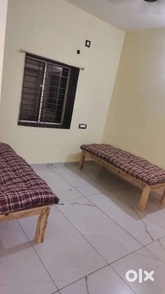 GRILS HOSTEL AVAILABLE IN BHUBANESWAR