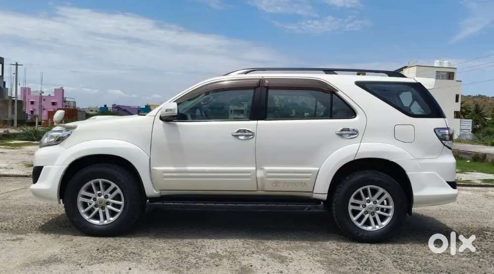 Toyota Fortuner (trd)