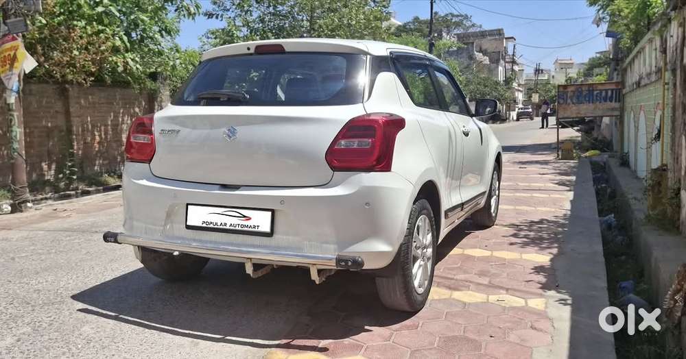 Maruti Suzuki Swift 1.3 Zxi, 2023, Petrol