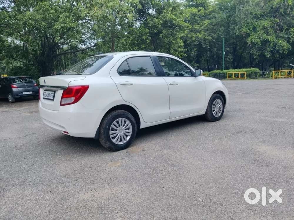 Maruti Suzuki Dzire 1.2 Vxi, 2022, Petrol