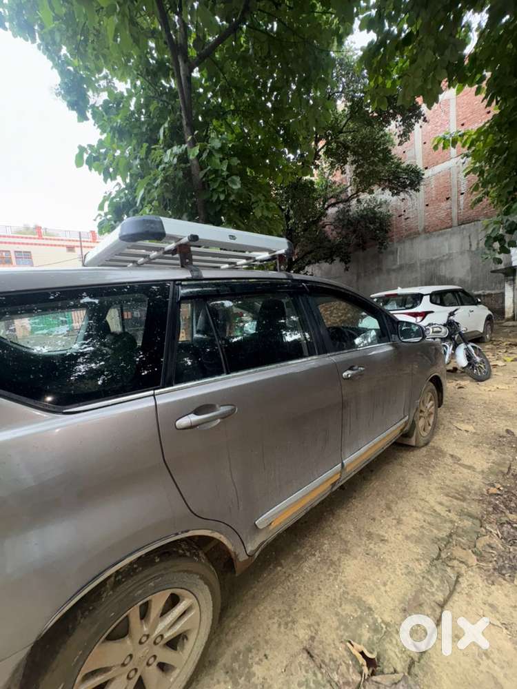 Toyota Innova Crysta 2023