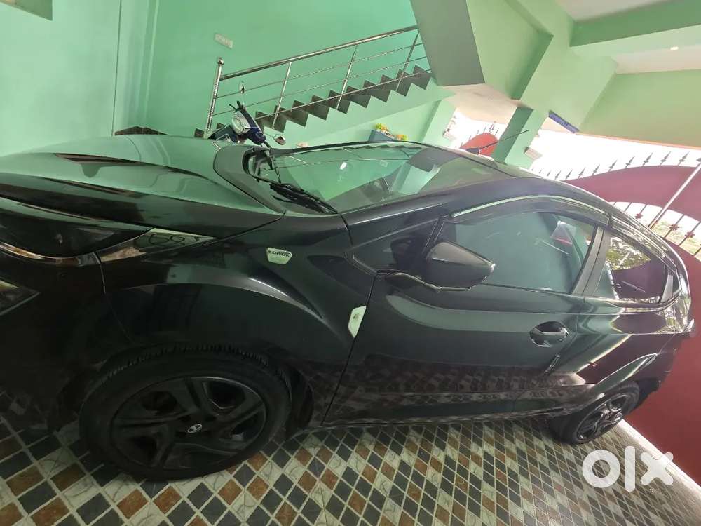 2022 Tata Altroz Xt Petrol ‘dark Edition’  28,000 Kms  Rti Protected