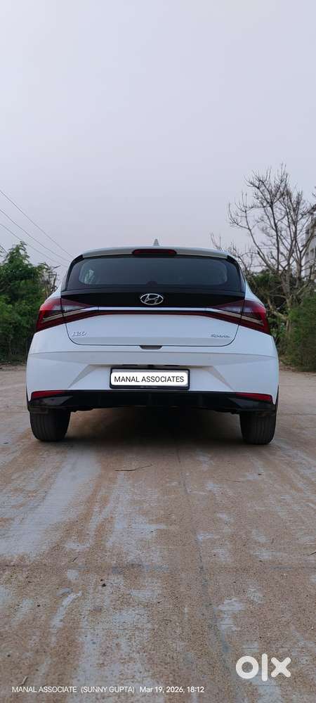 Hyundai I20 Sportz 1.2 Vtvt, 2022, Petrol