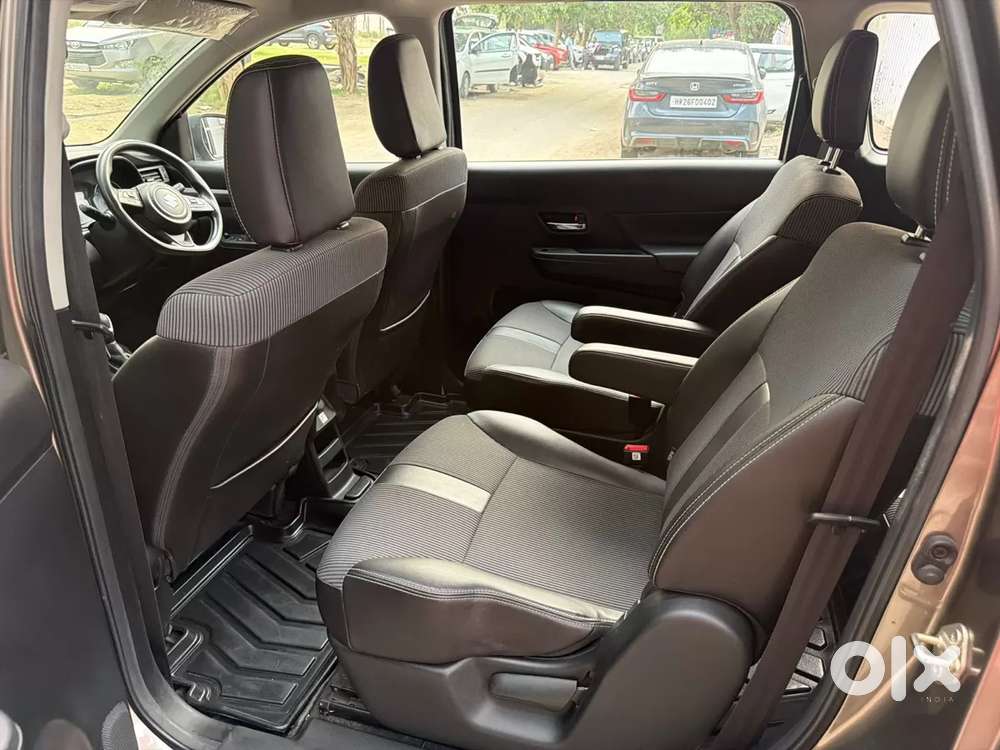 Maruti Suzuki Xl6 1.5 Zeta At, 2022, Petrol