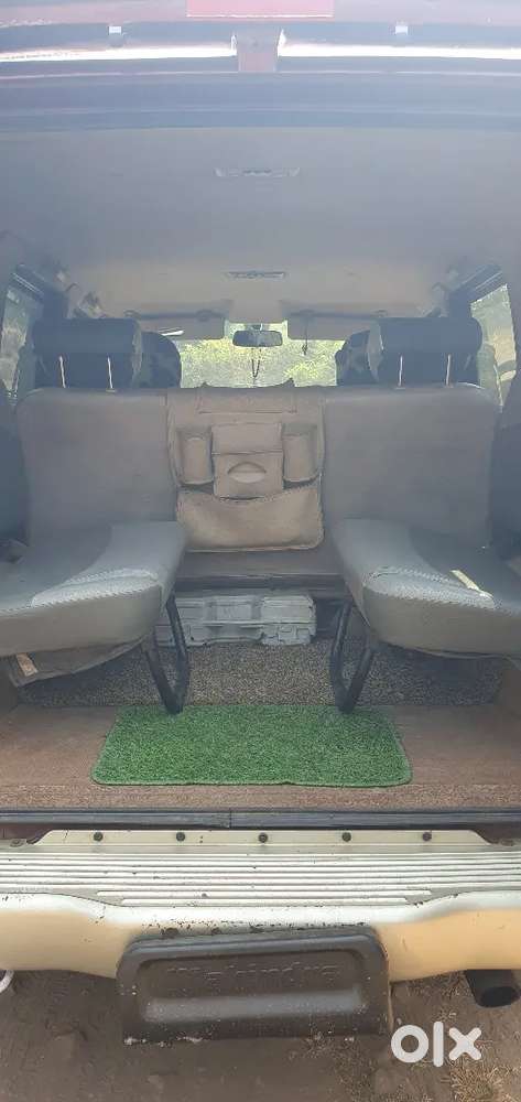 Scorpio [x] 8 Seater