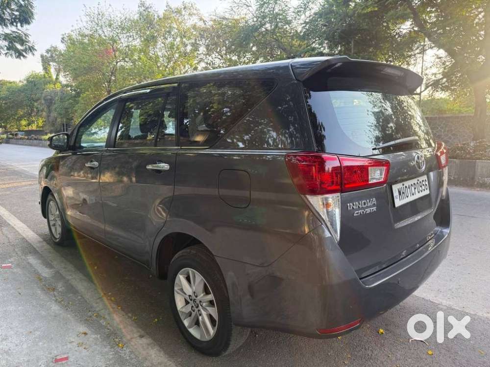 Toyota Innova Crysta 2.4 V 8 Str, 2017, Diesel