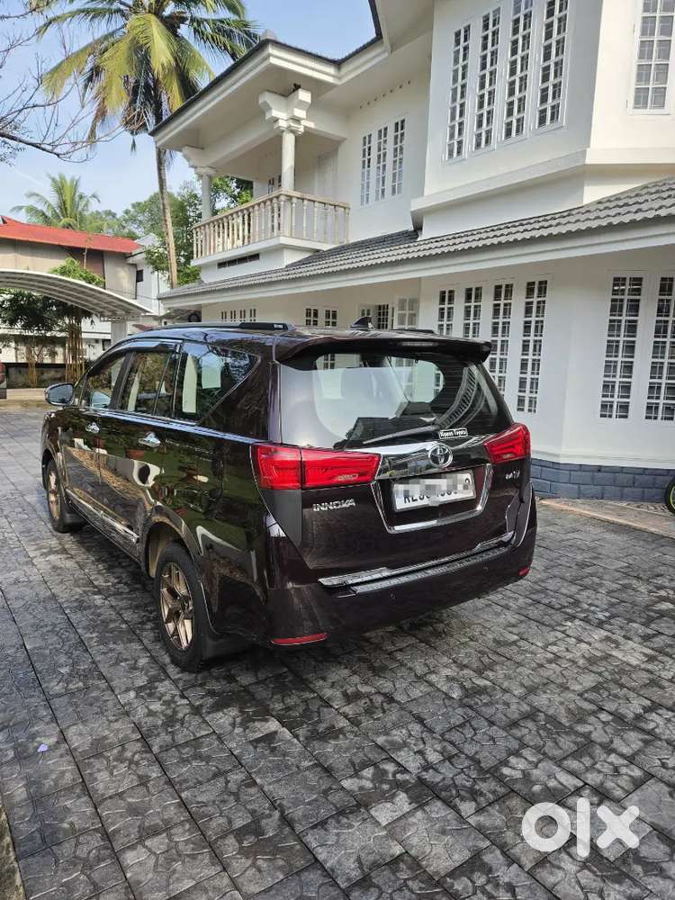 Toyota Innova Crysta 2018