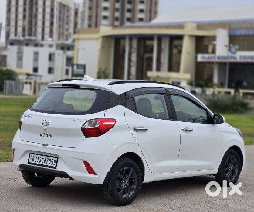 Hyundai Grand I10 Nios Sportz, 2022, Cng & Hybrids