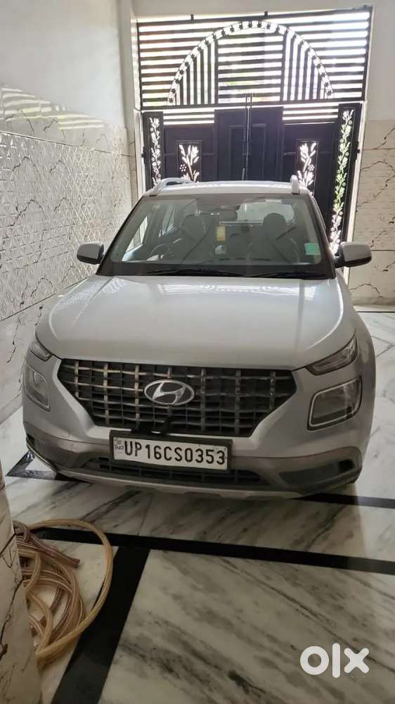 Hyundai Venue 2020 Petrol 38000 Km Driven