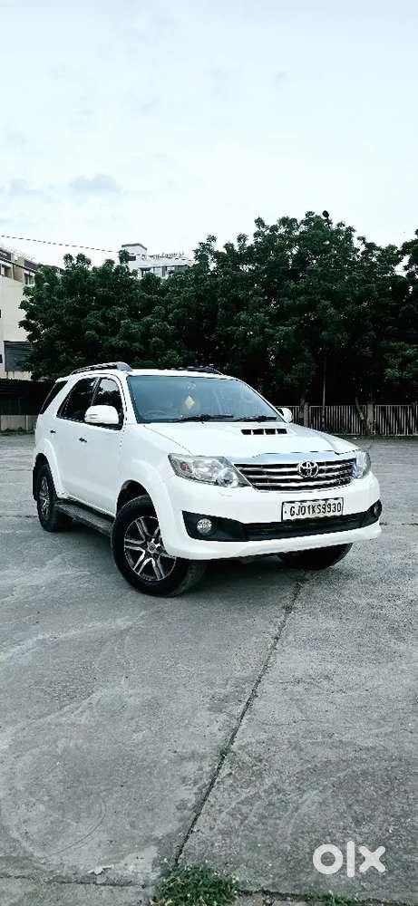 Toyota Fortuner 3.0 Diesel 2012 Automatic Power Full Engine