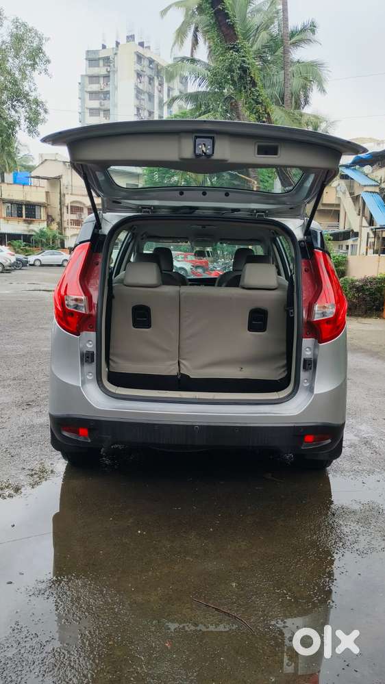 Mahindra Marazzo M6, 2018, Diesel