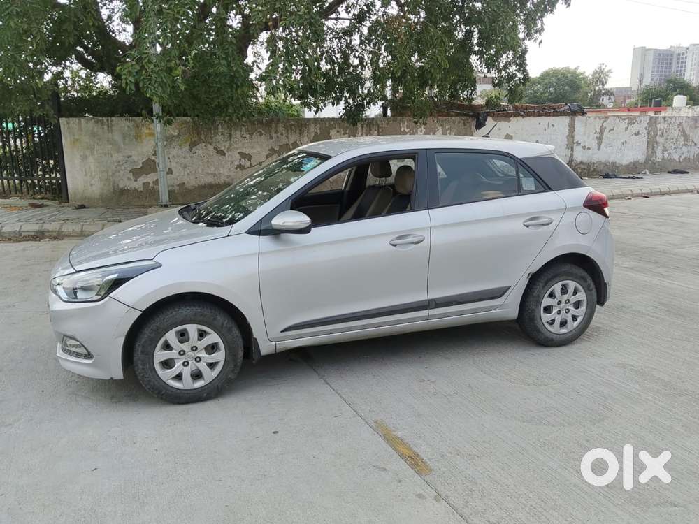 Hyundai I20 Sportz 1.2 Bs-iv, 2015, Petrol