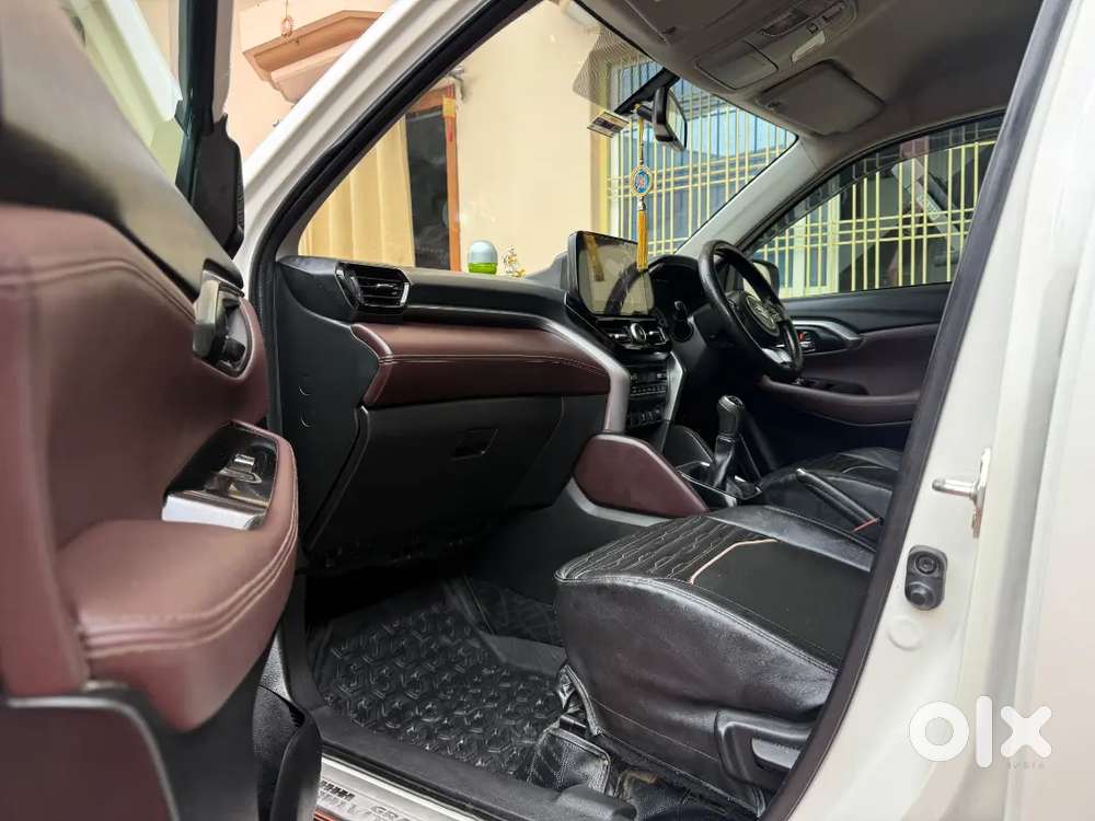Maruti Grand Vitara Zeta Smart Hybrid In Showroom Condition