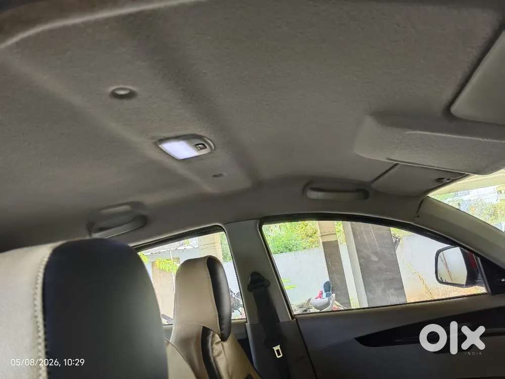 Mahindra Kuv 100 - 6seater