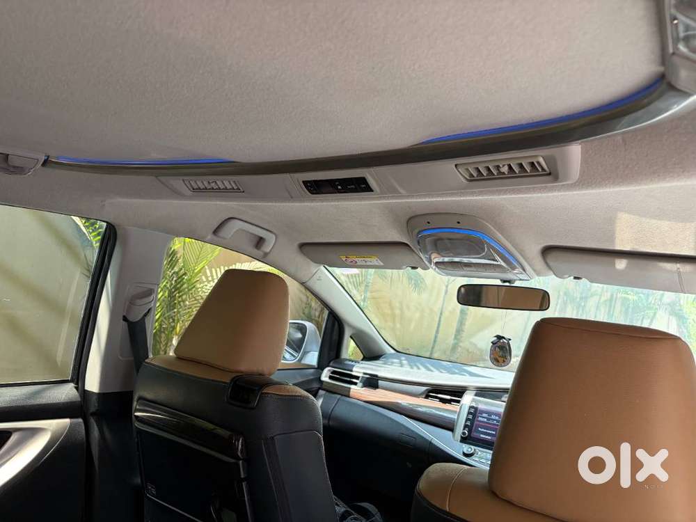 Toyota Innova Crysta Zx