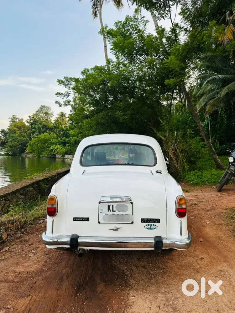 Family Used Ambassador Classic 2007 Model Diesel Car