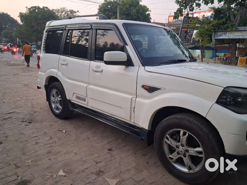 Mahindra Scorpio S10 Top Model