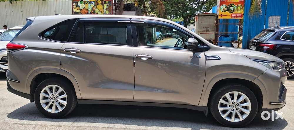 Toyota Innova Hycross 2.0 Vx (o) Hybrid 8 Str, 2024, Cng & Hybrids