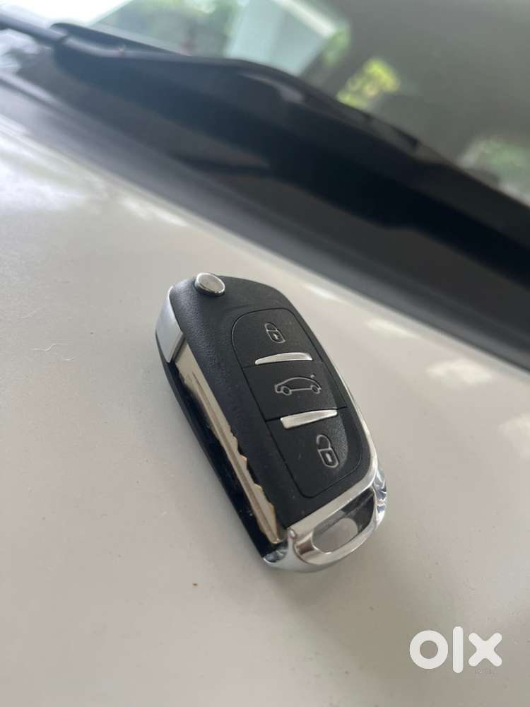 Swift 2015 Maruti Vxi