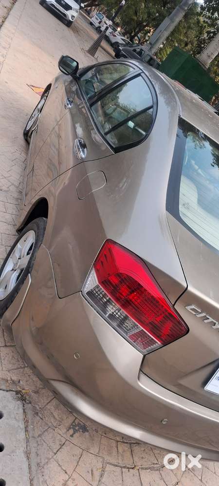 Honda City 2011-2013 V At Exclusive, 2011, Petrol