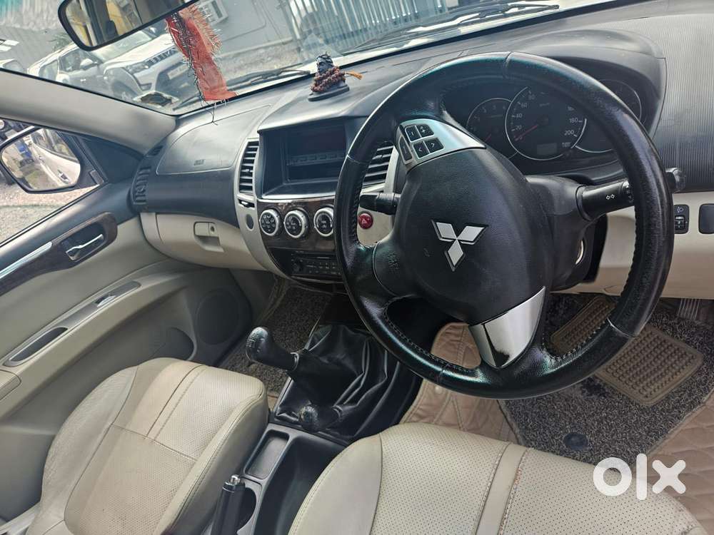 Mitsubishi Pajero Sport 2.5 Manual, 2012, Diesel