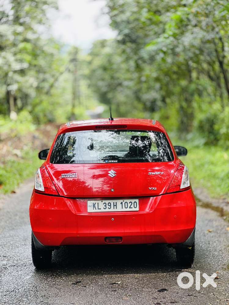 Maruti Suzuki Swift Vxi Optional, 2014, Petrol