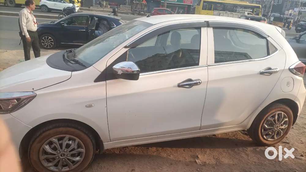 Tiago Cng Motar Cab