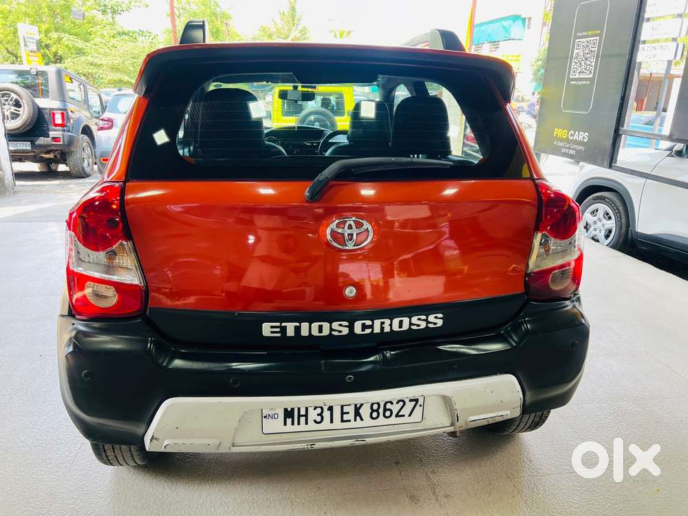 Toyota Etios Cross 1.5l V, 2014, Petrol