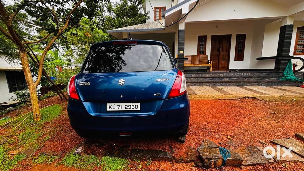 Maruti Suzuki Swift 2013 Diesel 129000 Km Driven