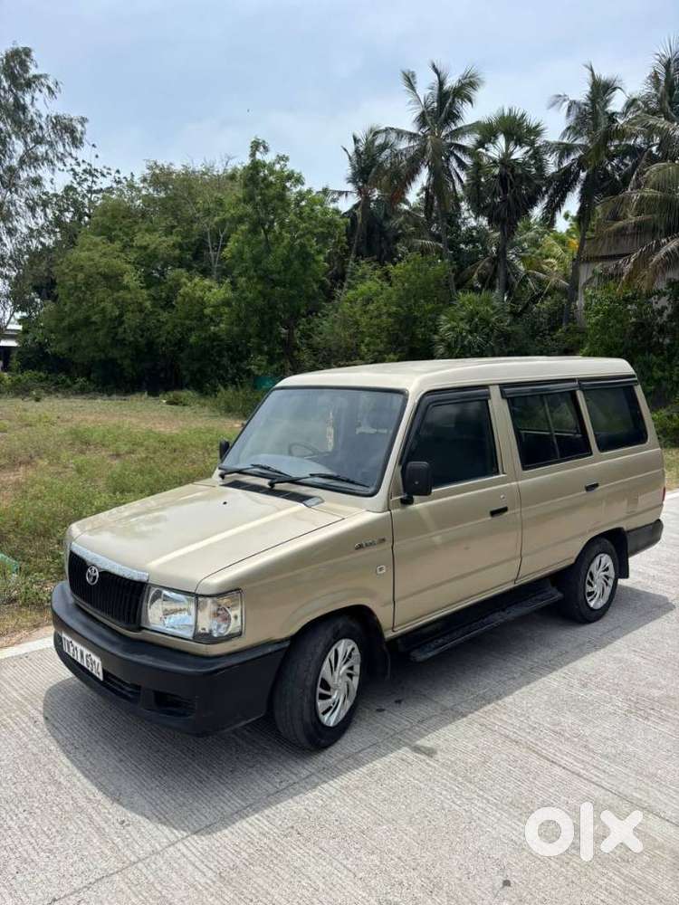 Toyota Qualis, 2003