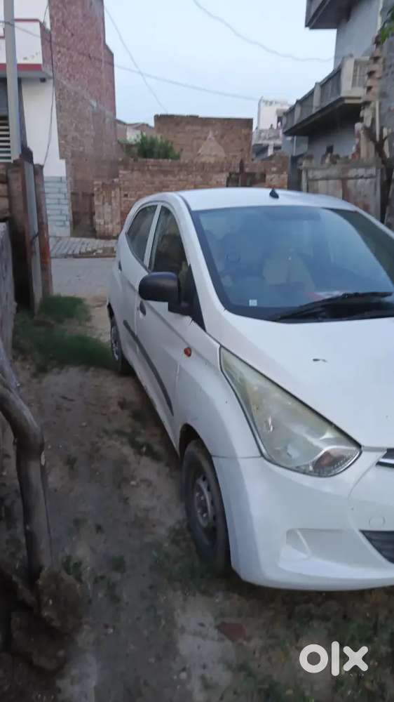 Hyundai Eon Magna + 2012 Car