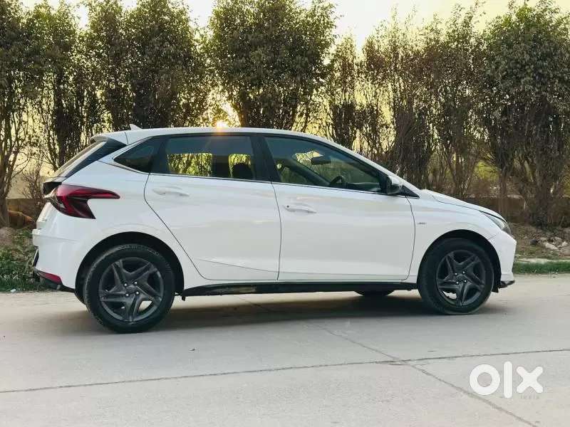 Hyundai I20 Sportz 1.2 Ivt, 2022, Petrol